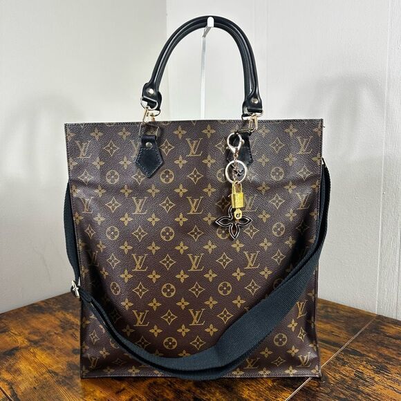 Louis Vuitton Handbags - Louis Vuitton Vintage Monogram Sac Plat Tote Bag